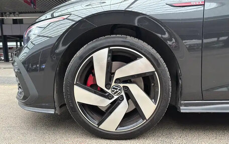 Volkswagen Golf GTI, 2022 год, 2 575 000 рублей, 4 фотография