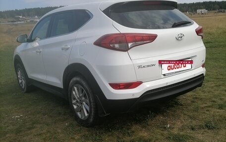 Hyundai Tucson III, 2017 год, 1 800 000 рублей, 4 фотография
