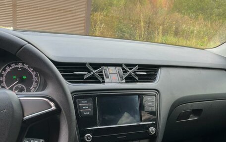 Skoda Octavia, 2018 год, 750 000 рублей, 7 фотография