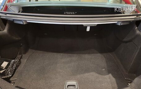 Mercedes-Benz E-Класс, 2022 год, 2 780 000 рублей, 18 фотография