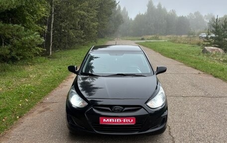 Hyundai Solaris II рестайлинг, 2013 год, 497 000 рублей, 1 фотография