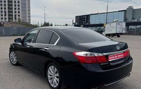 Honda Accord IX рестайлинг, 2013 год, 1 320 000 рублей, 1 фотография