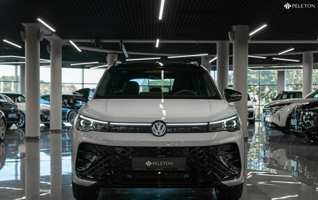 Volkswagen Tiguan, 2025 год, 4 800 000 рублей, 3 фотография