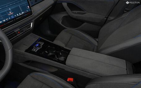 Volkswagen Tiguan, 2025 год, 4 800 000 рублей, 19 фотография