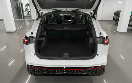 Volkswagen Tiguan, 2025 год, 4 800 000 рублей, 27 фотография