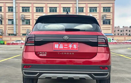 Volkswagen T-Cross I, 2021 год, 1 390 000 рублей, 6 фотография