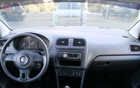 Volkswagen Polo VI (EU Market), 2012 год, 640 000 рублей, 11 фотография