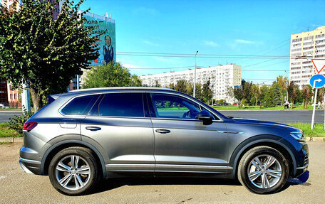Volkswagen Touareg III, 2018 год, 4 391 000 рублей, 4 фотография
