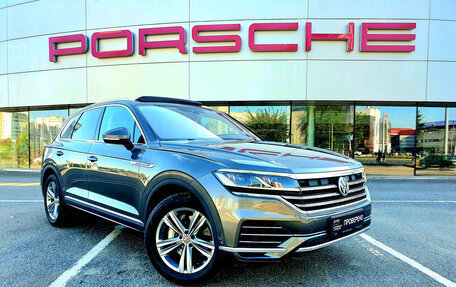 Volkswagen Touareg III, 2018 год, 4 391 000 рублей, 3 фотография