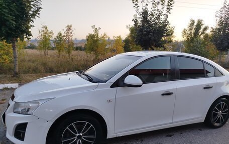 Chevrolet Cruze II, 2013 год, 500 000 рублей, 3 фотография