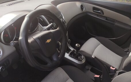 Chevrolet Cruze II, 2013 год, 500 000 рублей, 9 фотография