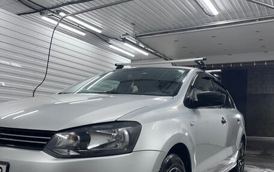 Volkswagen Polo VI (EU Market), 2013 год, 750 000 рублей, 1 фотография