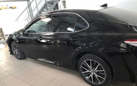 Toyota Camry, 2021 год, 3 450 000 рублей, 4 фотография