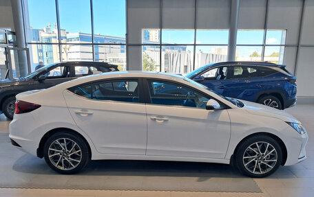 Hyundai Elantra VI рестайлинг, 2019 год, 2 014 000 рублей, 4 фотография