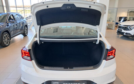 Hyundai Elantra VI рестайлинг, 2019 год, 2 014 000 рублей, 10 фотография