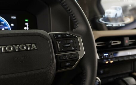 Toyota Land Cruiser Prado, 2024 год, 9 788 956 рублей, 21 фотография