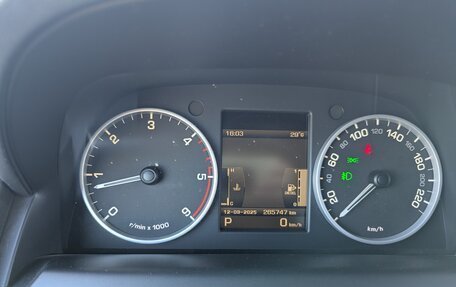 Land Rover Discovery IV, 2011 год, 1 900 000 рублей, 7 фотография