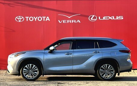 Toyota Highlander, 2021 год, 4 300 000 рублей, 2 фотография