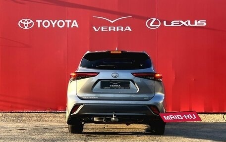 Toyota Highlander, 2021 год, 4 300 000 рублей, 6 фотография