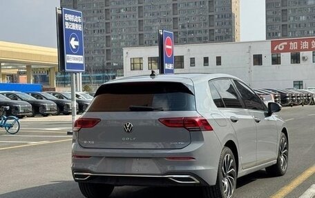 Volkswagen Golf VIII, 2021 год, 1 700 000 рублей, 5 фотография