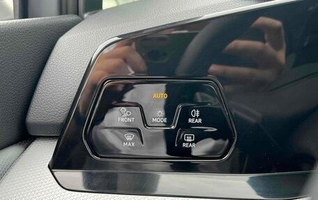 Volkswagen Golf VIII, 2021 год, 1 700 000 рублей, 12 фотография