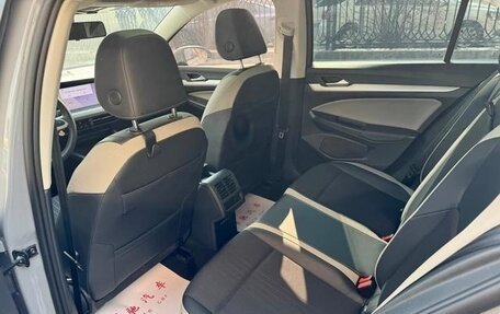 Volkswagen Golf VIII, 2021 год, 1 700 000 рублей, 16 фотография