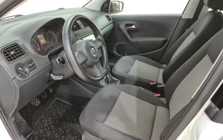 Volkswagen Polo VI (EU Market), 2015 год, 940 000 рублей, 9 фотография