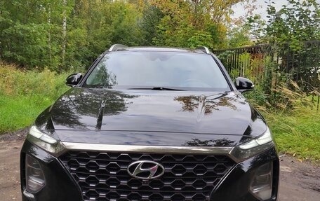 Hyundai Santa Fe IV, 2019 год, 3 000 000 рублей, 1 фотография