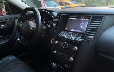 Infiniti QX70, 2014 год, 8 фотография