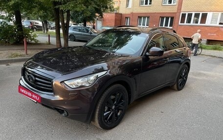 Infiniti QX70, 2014 год, 2 фотография