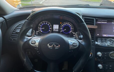 Infiniti QX70, 2014 год, 15 фотография