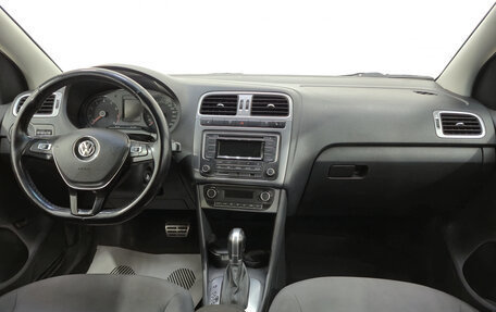 Volkswagen Polo VI (EU Market), 2017 год, 995 000 рублей, 10 фотография
