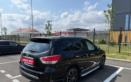 Nissan Pathfinder, 2015 год, 1 950 000 рублей, 6 фотография