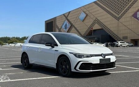 Volkswagen Golf VIII, 2021 год, 1 700 000 рублей, 3 фотография