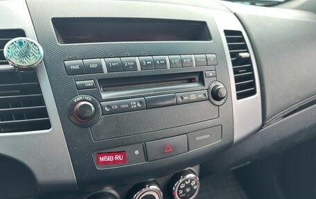 Mitsubishi Outlander III рестайлинг 3, 2011 год, 949 000 рублей, 6 фотография