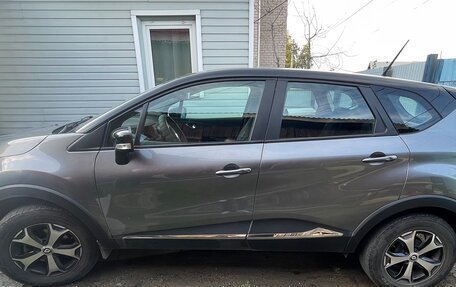 Renault Kaptur I рестайлинг, 2021 год, 1 400 000 рублей, 8 фотография