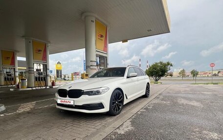 BMW 5 серия, 2019 год, 2 850 000 рублей, 2 фотография