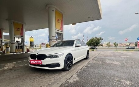 BMW 5 серия, 2019 год, 2 850 000 рублей, 3 фотография