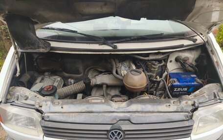 Volkswagen Caravelle T4, 1992 год, 525 000 рублей, 5 фотография