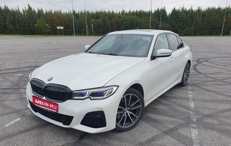BMW 3 серия, 2020 год, 2 700 000 рублей, 1 фотография