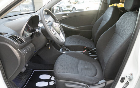 Hyundai Solaris II рестайлинг, 2016 год, 958 000 рублей, 12 фотография