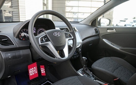 Hyundai Solaris II рестайлинг, 2016 год, 958 000 рублей, 13 фотография