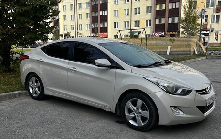 Hyundai Elantra V, 2012 год, 850 000 рублей, 3 фотография