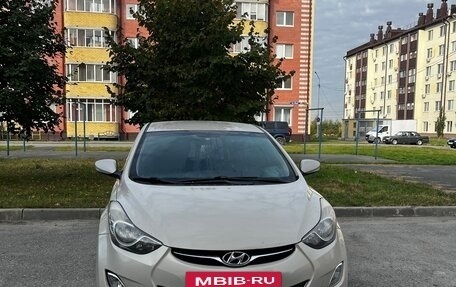 Hyundai Elantra V, 2012 год, 850 000 рублей, 4 фотография