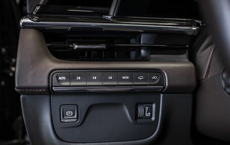 Cadillac Escalade V, 2021 год, 9 999 999 рублей, 12 фотография