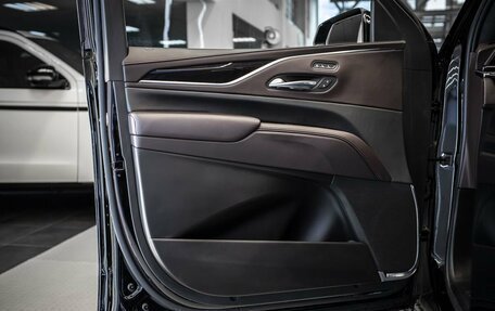 Cadillac Escalade V, 2021 год, 9 999 999 рублей, 11 фотография