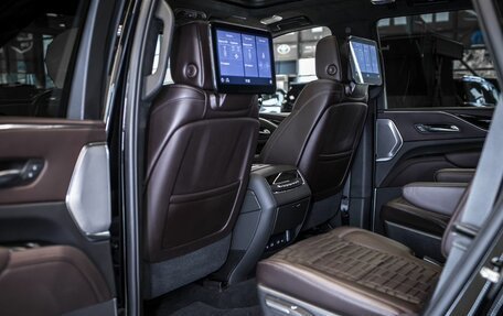 Cadillac Escalade V, 2021 год, 9 999 999 рублей, 19 фотография