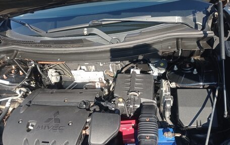 Mitsubishi Outlander III рестайлинг 3, 2012 год, 1 100 000 рублей, 4 фотография