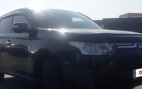 Mitsubishi Outlander III рестайлинг 3, 2012 год, 1 100 000 рублей, 3 фотография