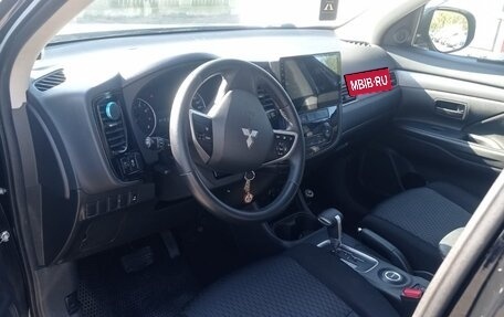 Mitsubishi Outlander III рестайлинг 3, 2012 год, 1 100 000 рублей, 5 фотография